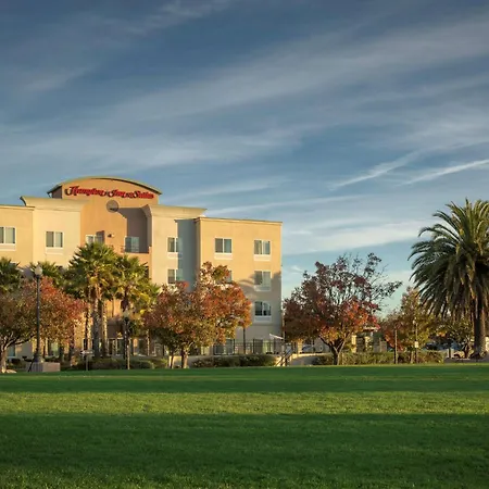 Hampton Inn & Suites Suisun City Waterfront